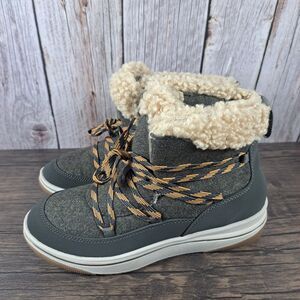 Clarks Breeze Glacier Faux Shearling Women's Sz 5.5 M Ankle Bootie Dark Olive